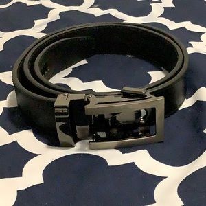 Anson adjustable belt faux leather gunmetal buckle